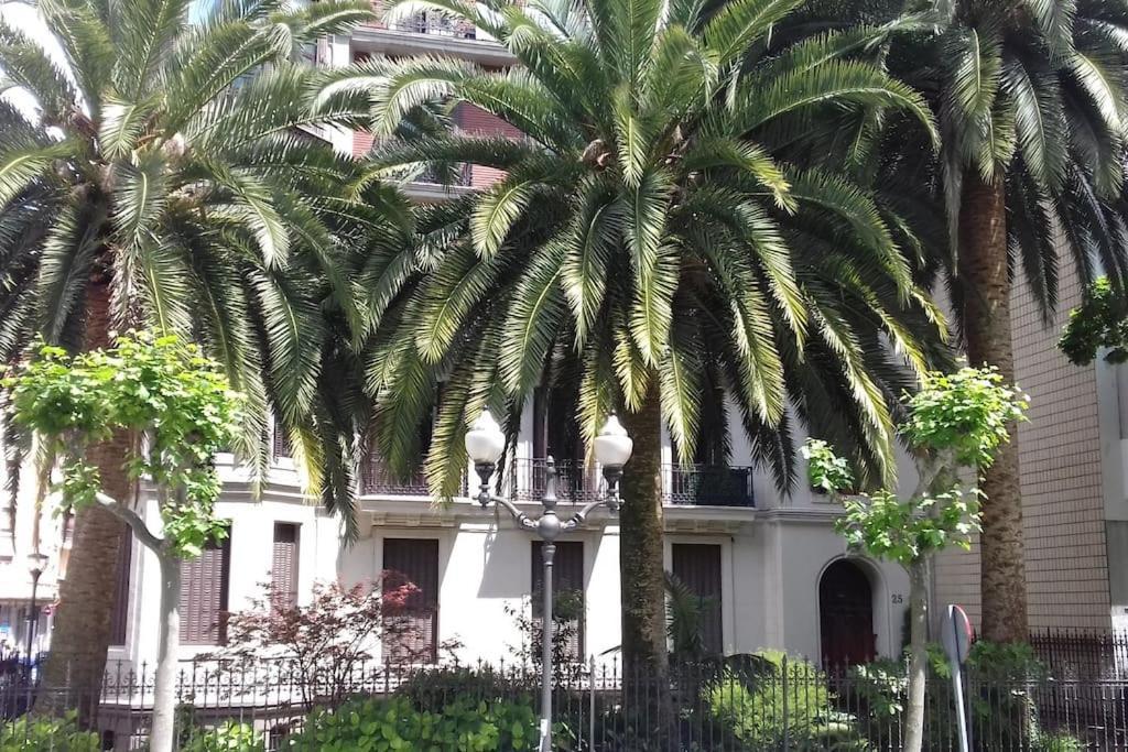Coqueto Apartamento Frente Al Guggenheim ビルバオ エクステリア 写真